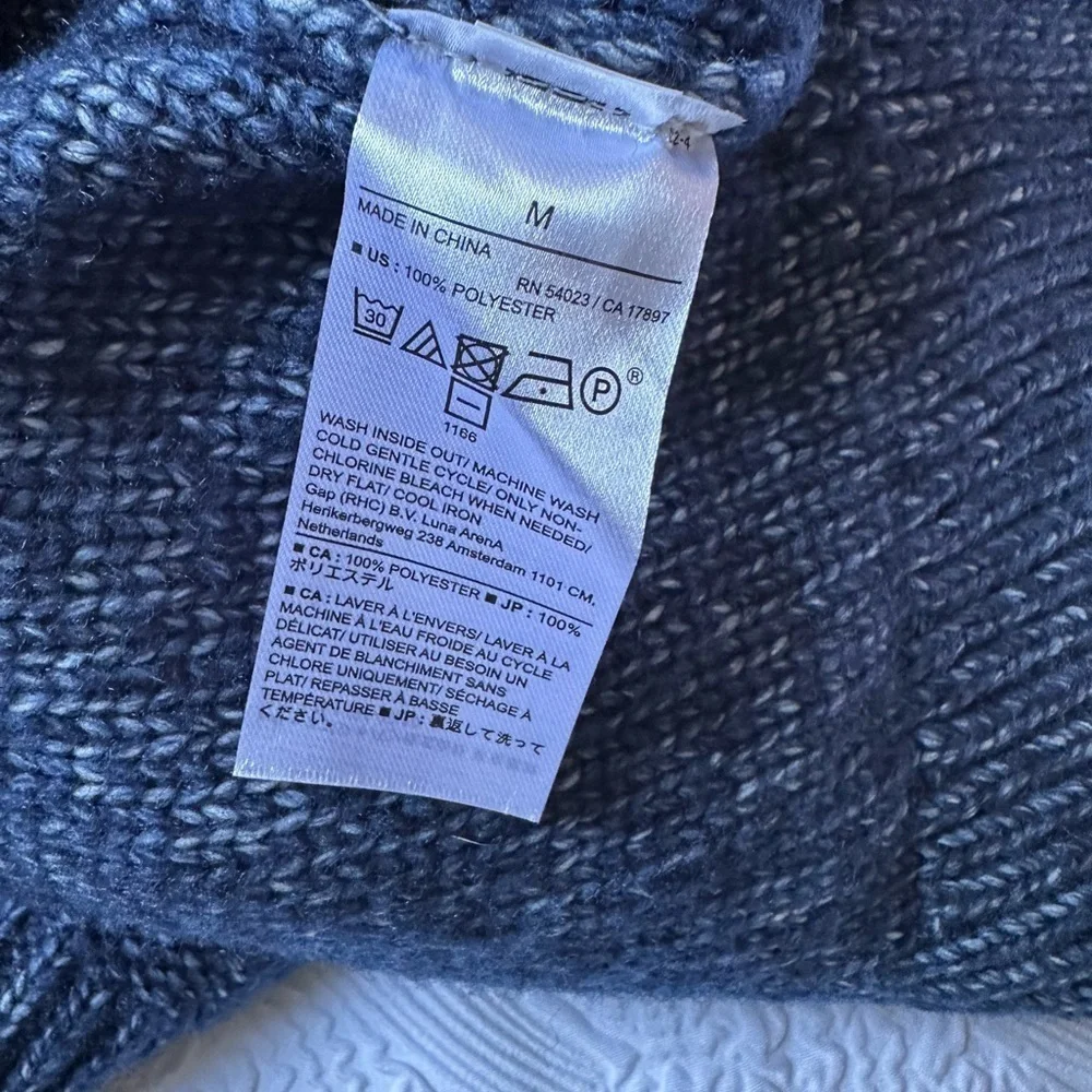 Men's Blue Sweater